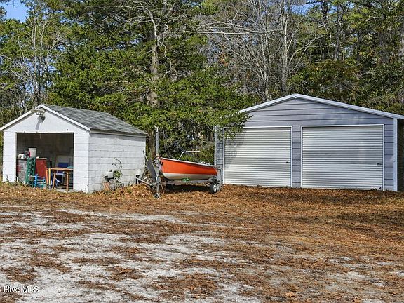 5th image of 2072 Boones Neck Road SW