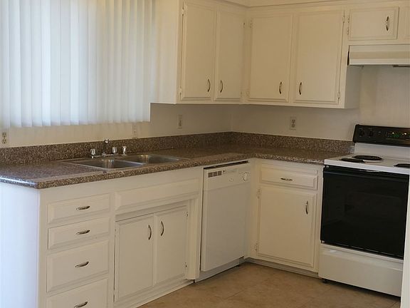 Kitchen 4