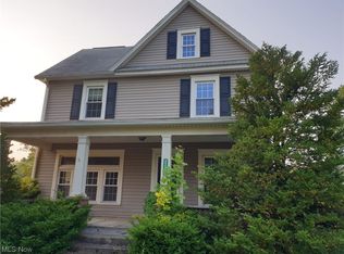 23250 South St, Homeworth, OH 44634