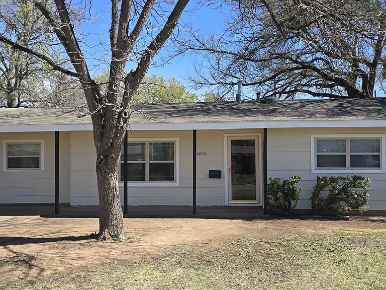 2808 Preece Rd — Photo 1