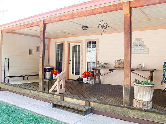 Back deck off of bonus room