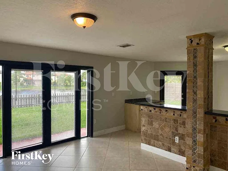 16119 SW 61st Ln — Photo 7