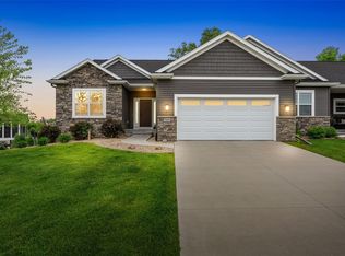 5889 Meadow Grass Cir SE, Cedar Rapids, IA 52403