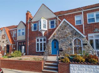 13011 225th St, Springfield Gardens, NY 11413