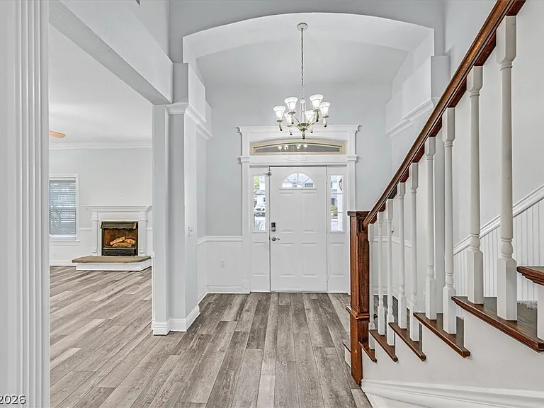 2238 Marlboro Dr — Photo 2