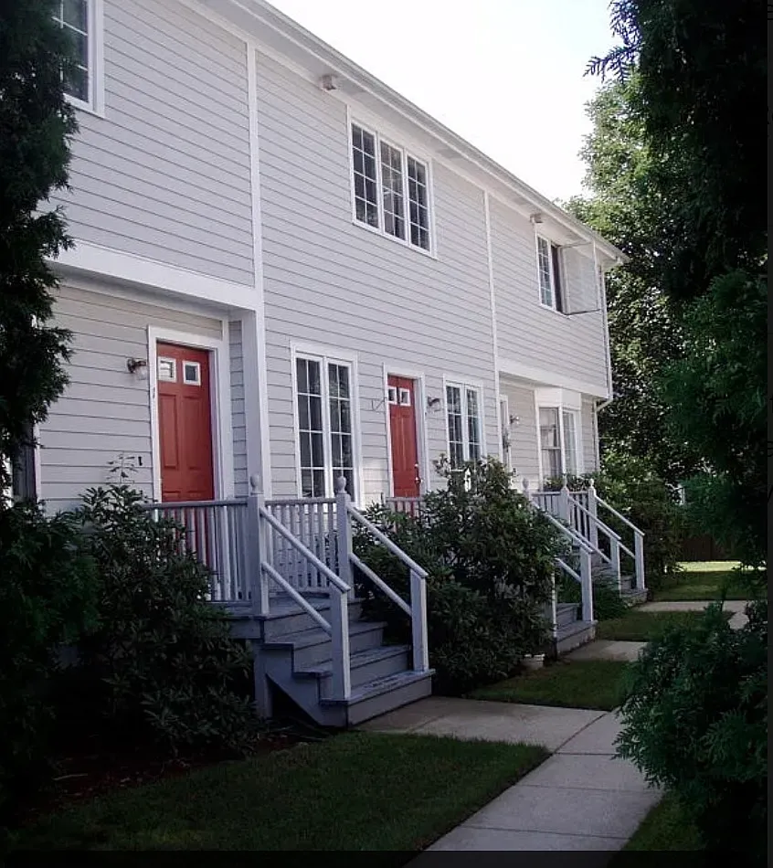 2 bed, 1.5 bath, 1200 sqft, $2,500 — Photo 1