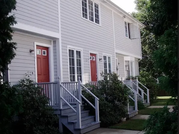 116 Olney St, Providence, RI 02906