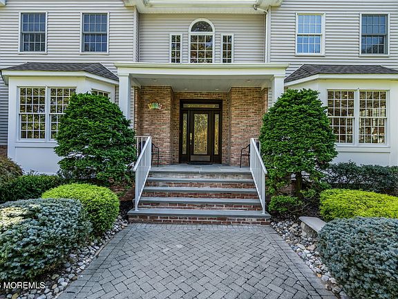 5th image of 8 Duke Court