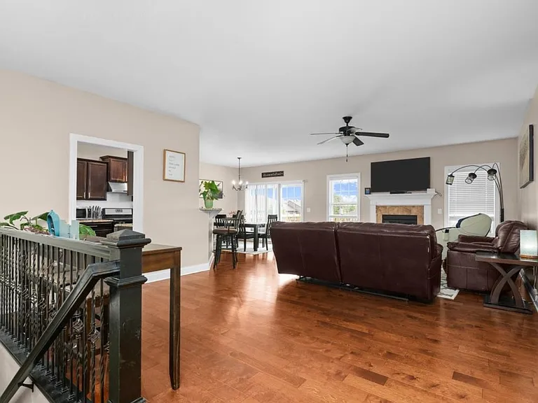 67 Cobblestone Ln — Photo 14