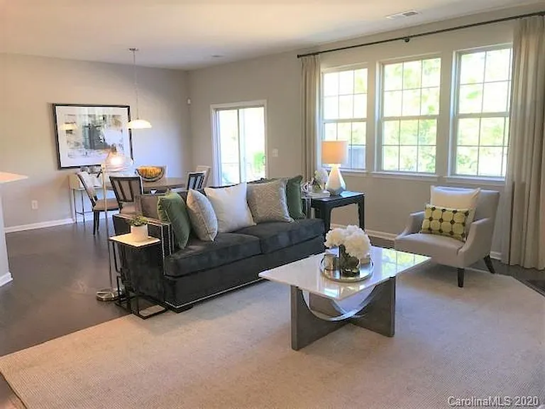 1907 Napa Valley Dr — Photo 8