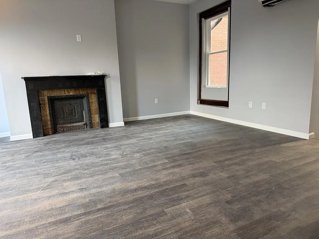 64 W Middle St — Photo 4