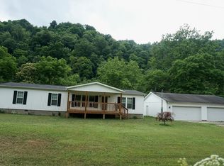 181 Lighthouse Rd, Proctor, WV 26055