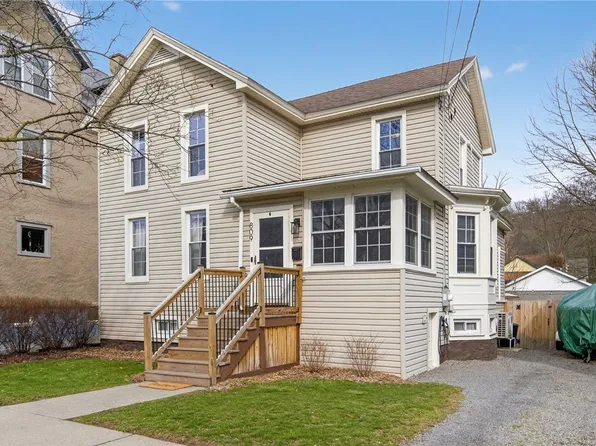 809 N Tioga St, Ithaca, NY 14850