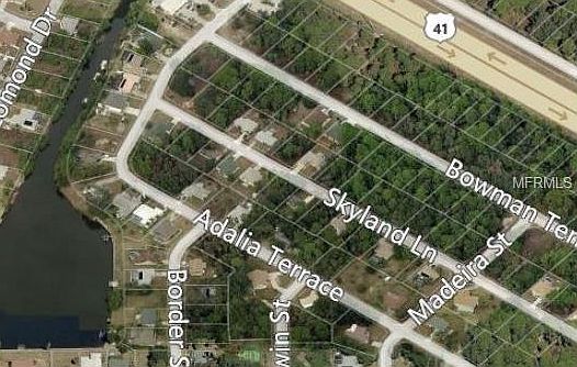 2nd image of 454 Skyland Ln