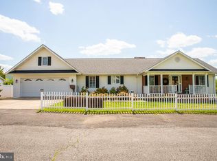 1565 Beacon St, Keyser, WV 26726