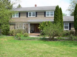 1 Ivy Hill Rd, Red Bank, NJ 07701