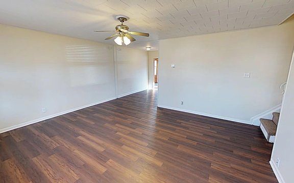 5th image of 183 Nutwood Ct