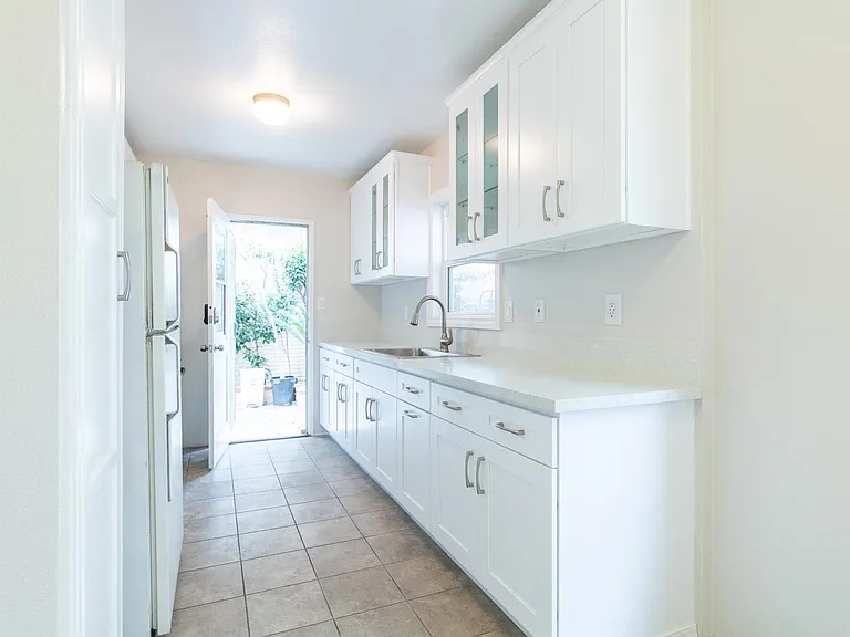524 Linden Ave — Photo 24