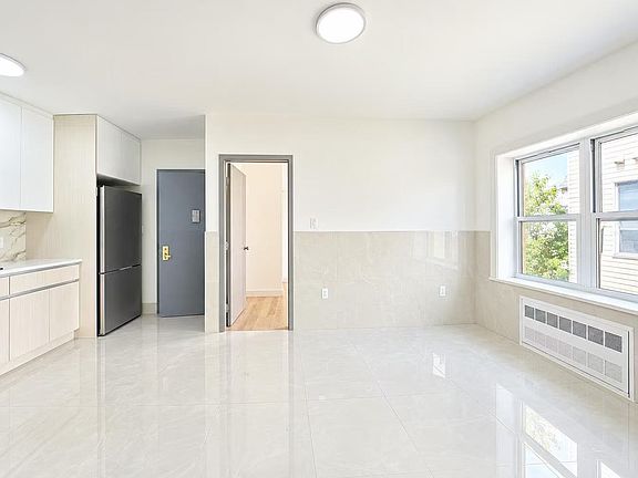 4th image of 1953 68th St APT 1