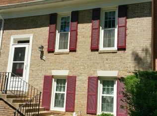 5870 Kara Pl, Burke, VA 22015