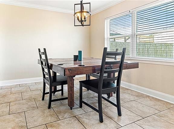 4th image of 516 W Marlin Ct