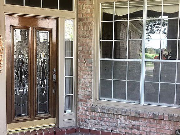 Impressive lead glass door e