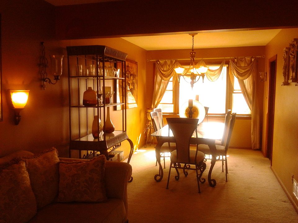 2nd image of 28 Corabelle Ave