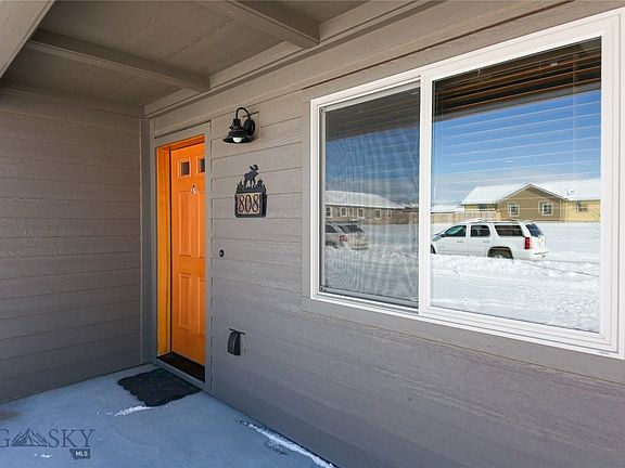 3rd image of 808 Meriwether Dr E #E