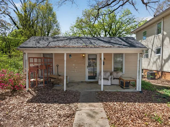 815 Buffalo St, Farmville, VA 23901