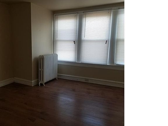 5th image of 6921 Chelwynde Ave