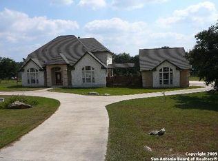 585 Stirrup Dr, Spring Branch, TX 78070