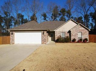 500 Hawthorne St, Benton, AR 72015