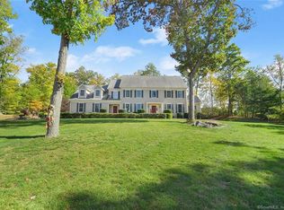 12 Mountain View Ct, Oxford, CT 06478