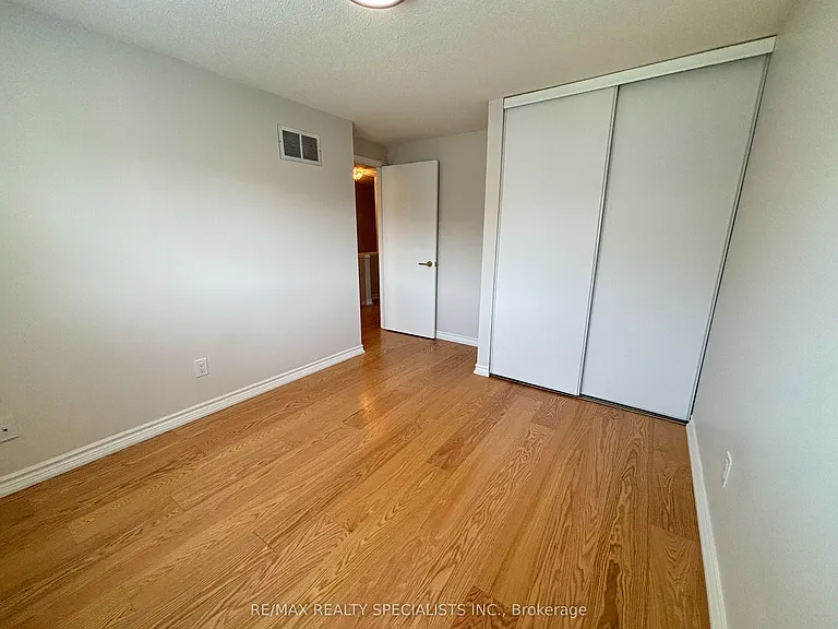 4334 Lee Dr — Photo 15