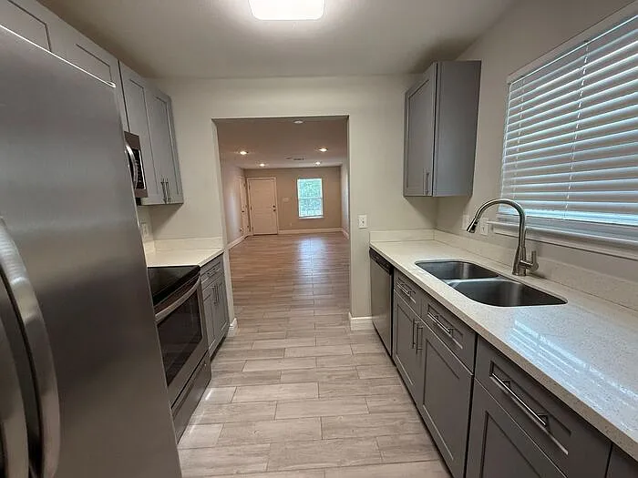 3238 Redwood Ln — Photo 7
