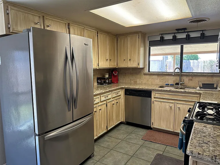 4742 Kevin Ct — Photo 7