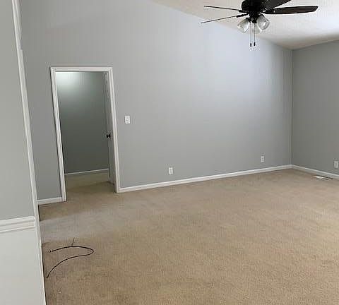 3rd image of 710 Summerdale Dr
