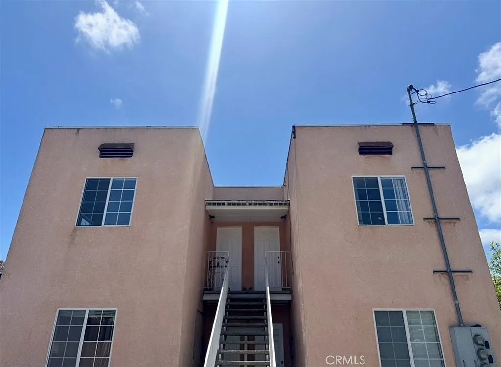 1 bed, 750 sqft, $1,995 — Photo 2