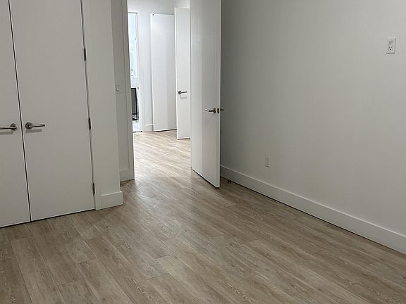 3rd image of 186 Gregory Ave #1