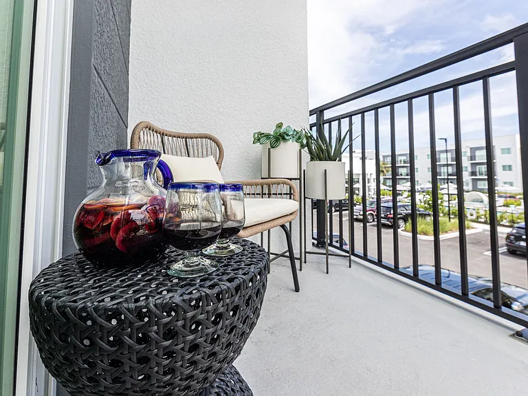 The MID Apartment Residences — Photo 10