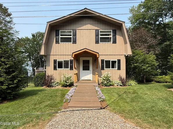 15 Sunset Road, Edinburg, NY 12835