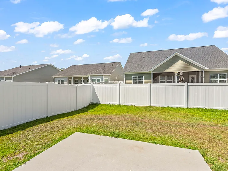 1789 Sapphire Dr — Photo 35