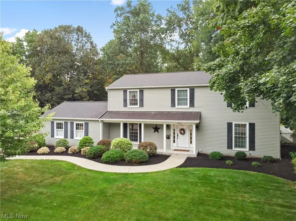 31311 Marvis Dr, Bay Village, OH 44140