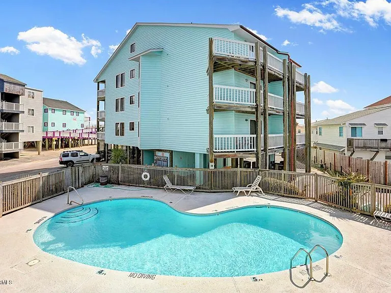 1717 Carolina Beach Ave N #20 — Photo 23