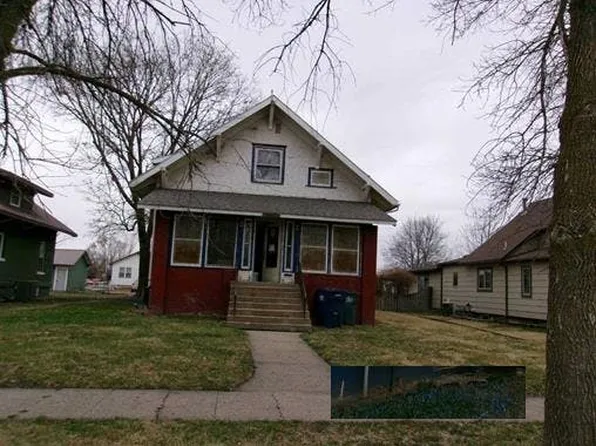 1207 Avenue F, Hawarden, IA 51023