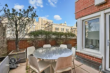 Sold by Coldwell Banker Warburg