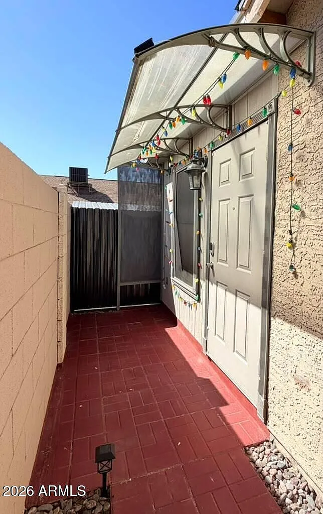1 bed, 1.0 bath, 136 sqft, $1,200 — Photo 2