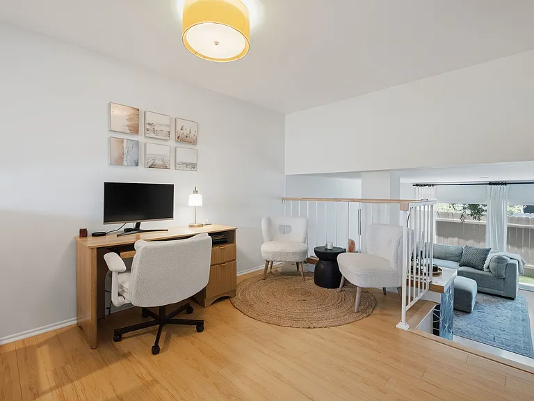2112 Warfield Ave #9 — Photo 12