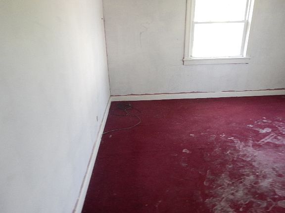 5th image of 1102 Weiss St
