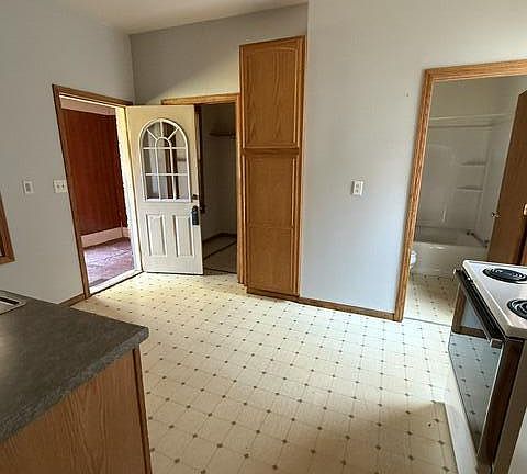 4th image of 1307 Redfield STREET